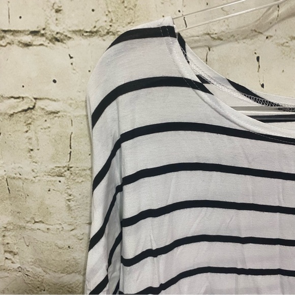 Tobi Black White Striped Long Sleeve Viscose Blend Top - Picture 2 of 5